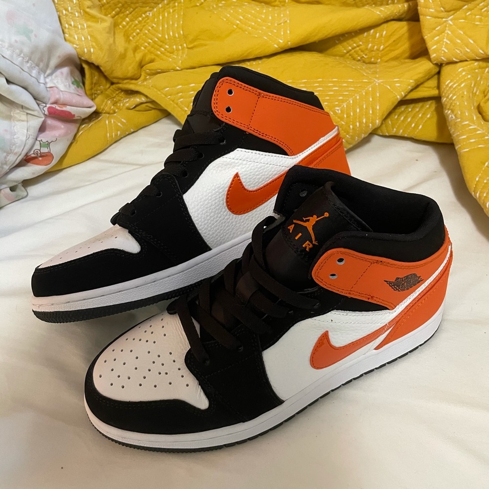 Jordan 1 Mid “Shattered Backboard” GS 6.5Y